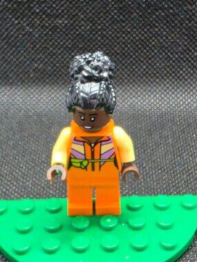 Lego Shuri Minifigure 76103 SH512 Marvel Super Heroes CMF Rare Retired